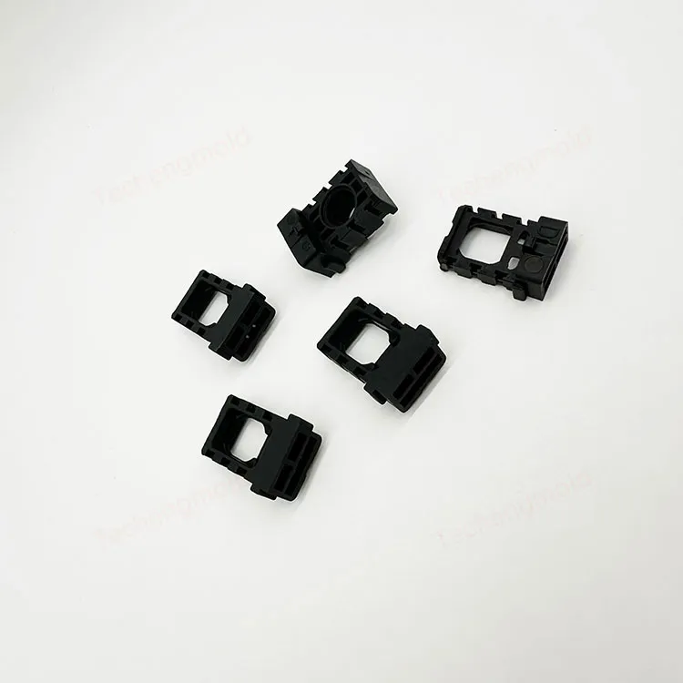 特诚科技PEI精密注塑件实拍 2